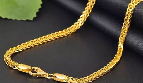 小旗新買(mǎi)的黃金項(xiàng)鏈看著色澤非常漂亮.png 小旗新買(mǎi)的黃金項(xiàng)鏈看著色澤非常漂亮.png