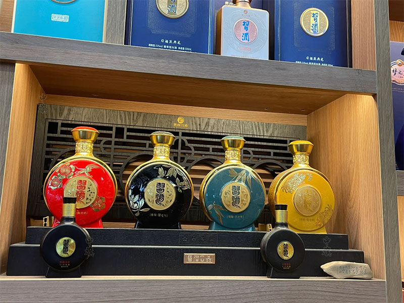 名煙名酒利潤(rùn)是特別大的.jpg 名煙名酒利潤(rùn)是特別大的.jpg