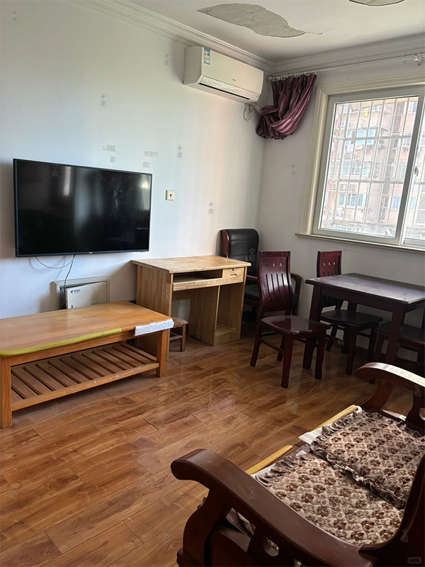 小區(qū)內(nèi)經(jīng)濟(jì)適用房內(nèi)部照片.jpg 小區(qū)內(nèi)經(jīng)濟(jì)適用房內(nèi)部照片.jpg