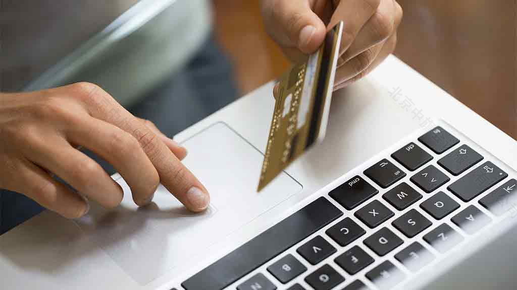 如何申請?jiān)鲋惦娦艠I(yè)務(wù)許可證.jpg 如何申請?jiān)鲋惦娦艠I(yè)務(wù)許可證.jpg