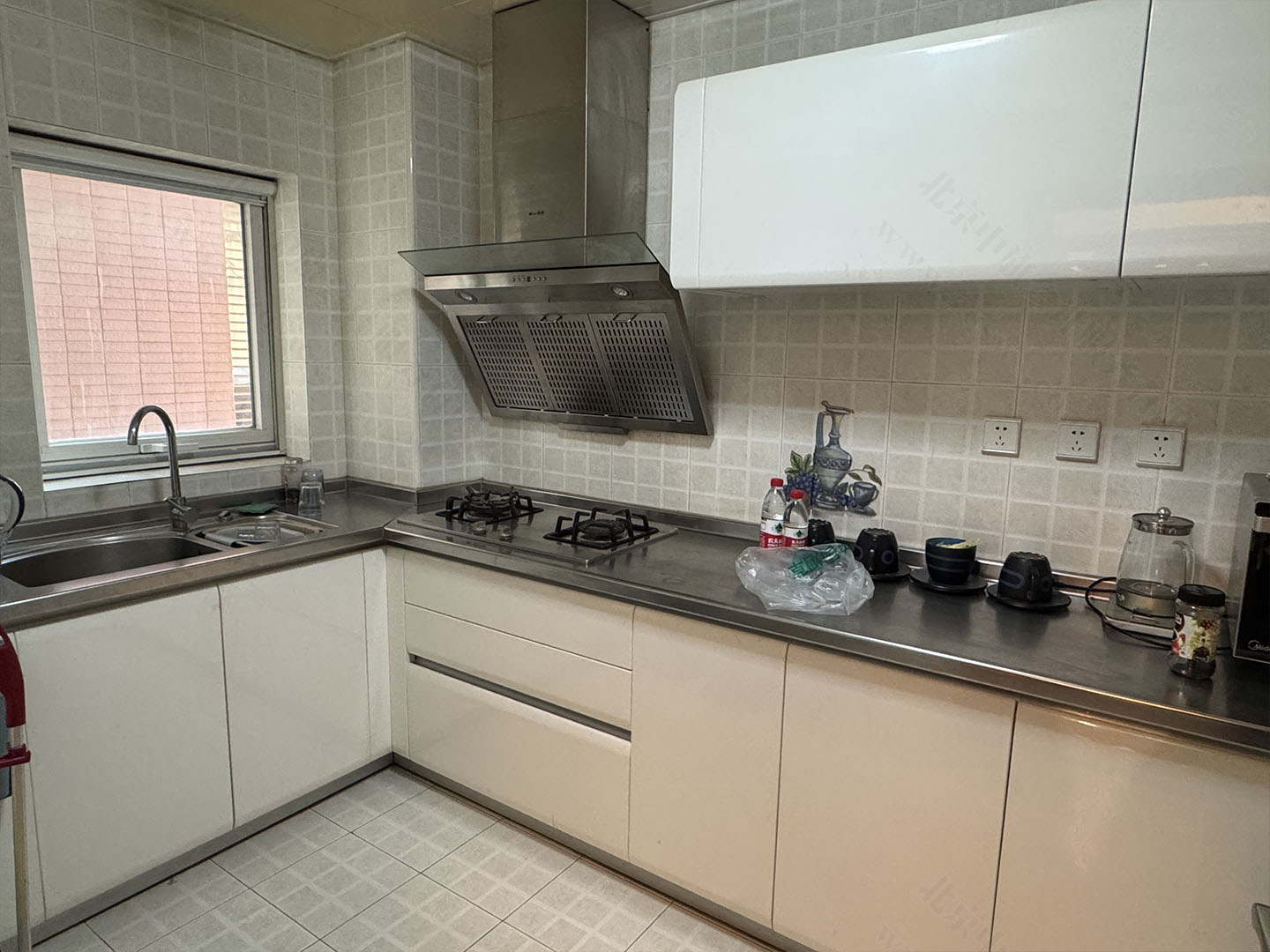 租房時需要看住家用的廚房.jpg 租房時需要看住家用的廚房.jpg