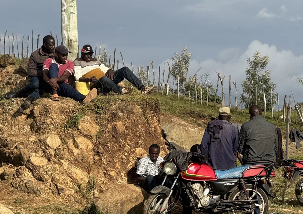 非洲摩托車車隊.jpg 非洲摩托車車隊.jpg