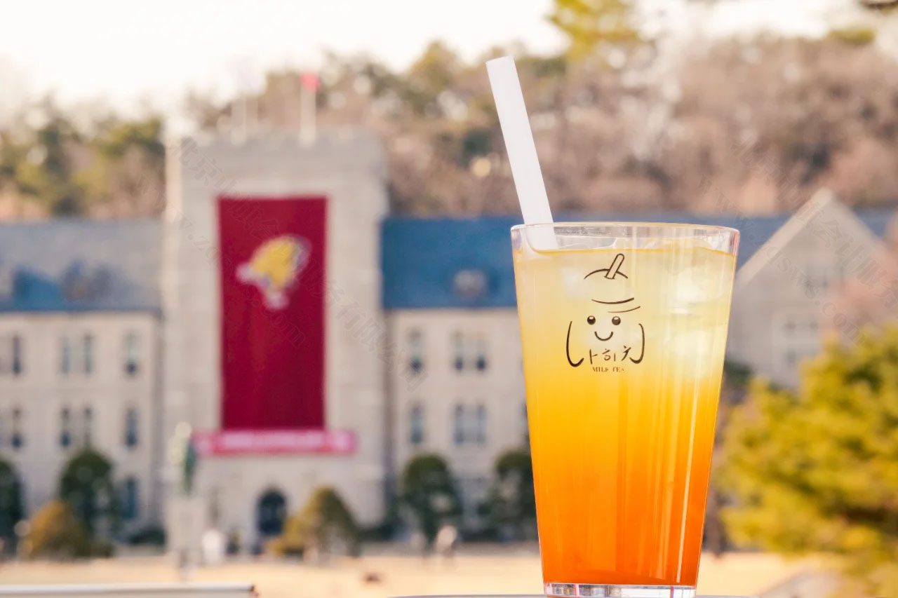 王姐開(kāi)的奶茶店.jpg 王姐開(kāi)的奶茶店.jpg