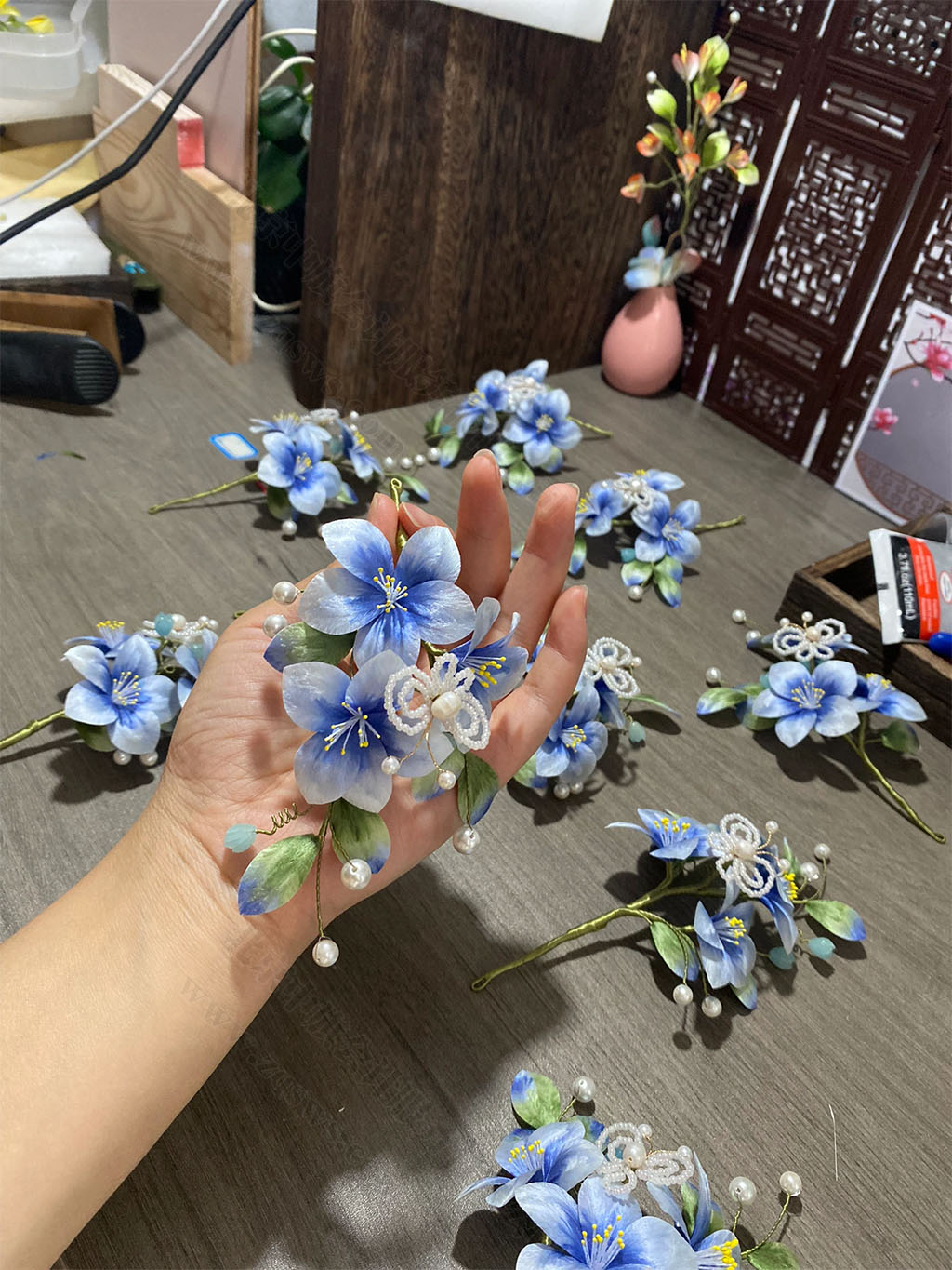 小雨自己做的花花.jpg 小雨自己做的花花.jpg