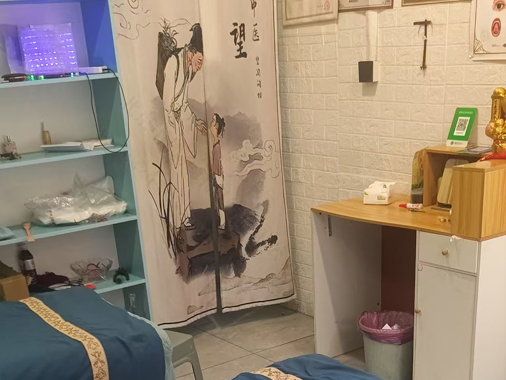 室內(nèi)60多平正骨裝修.jpg 室內(nèi)60多平正骨裝修.jpg