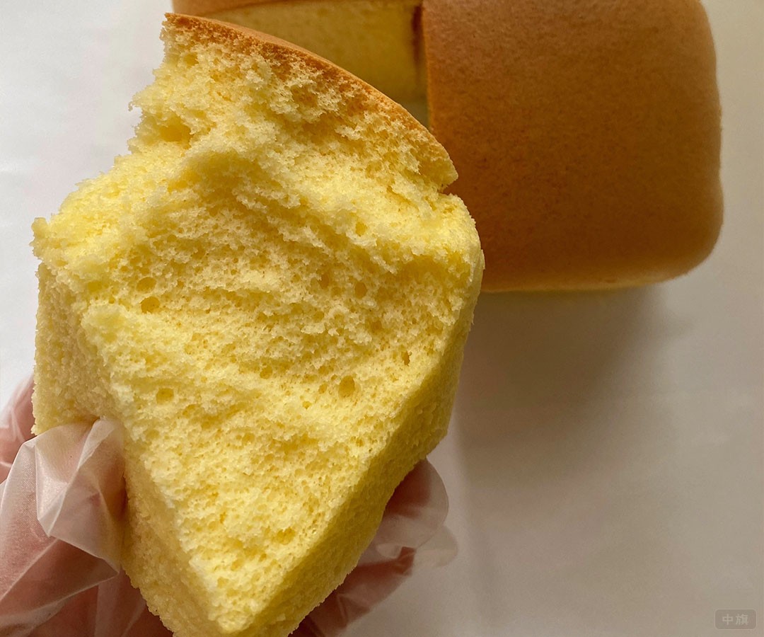 剛蒸出來的面包非常軟.jpg 剛蒸出來的面包非常軟.jpg