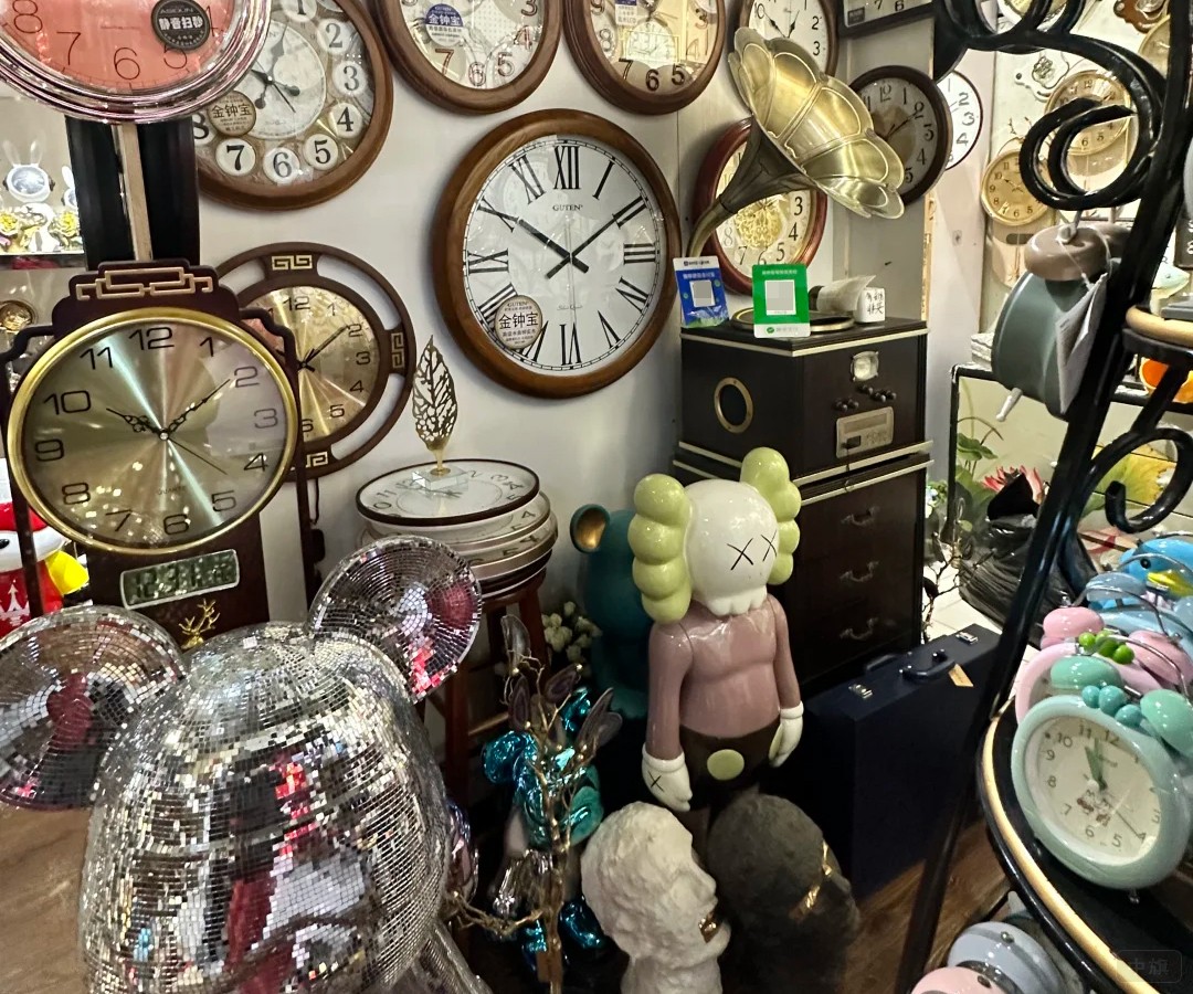 鐘表館所有都可以賣.jpg