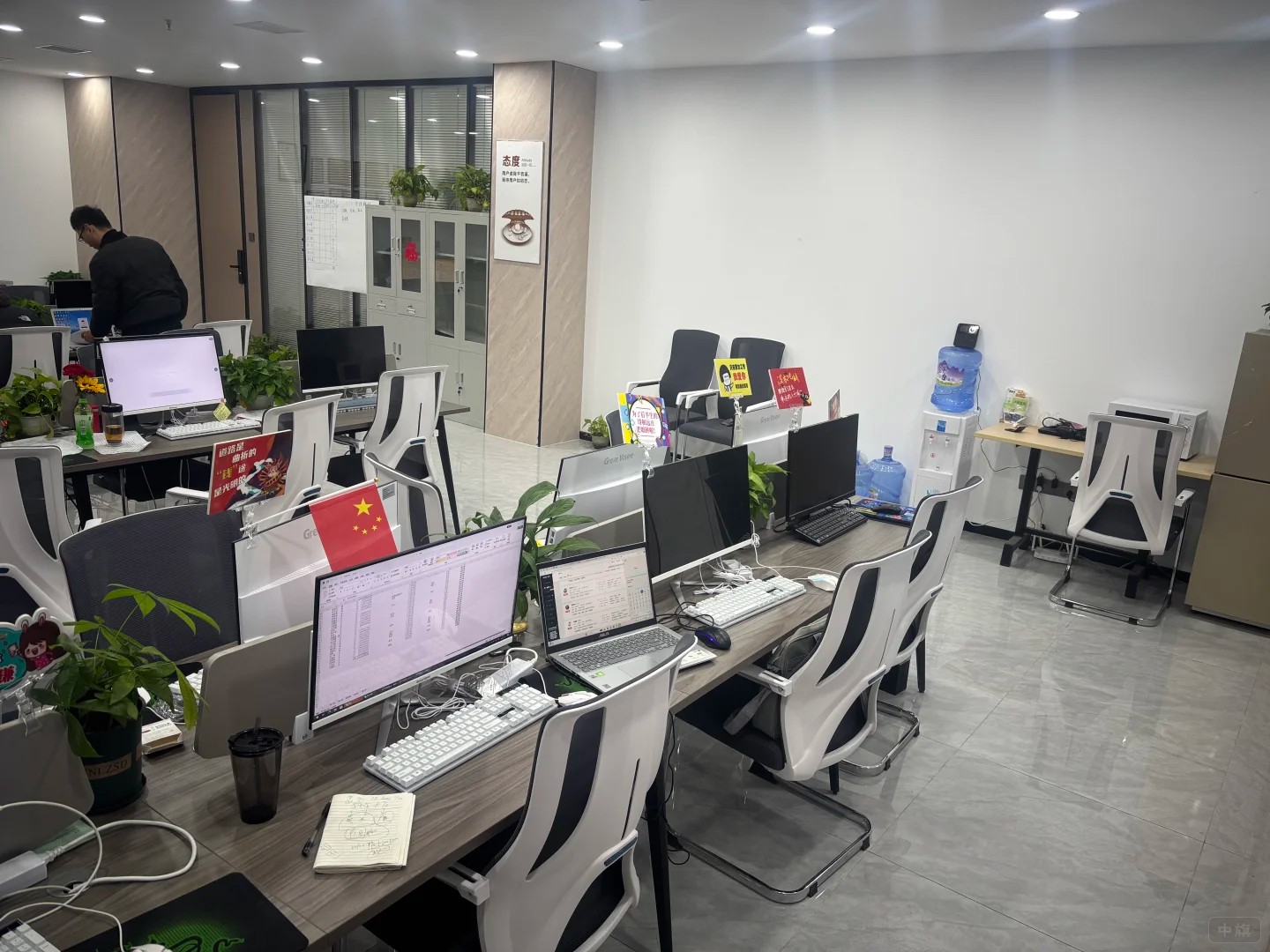 剛開的人力資源公司.jpg 剛開的人力資源公司.jpg