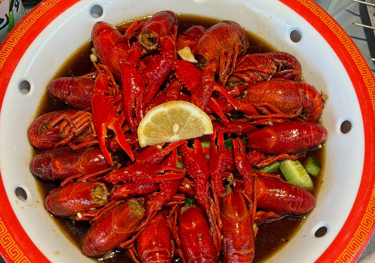 一盆小龍蝦 一盆小龍蝦