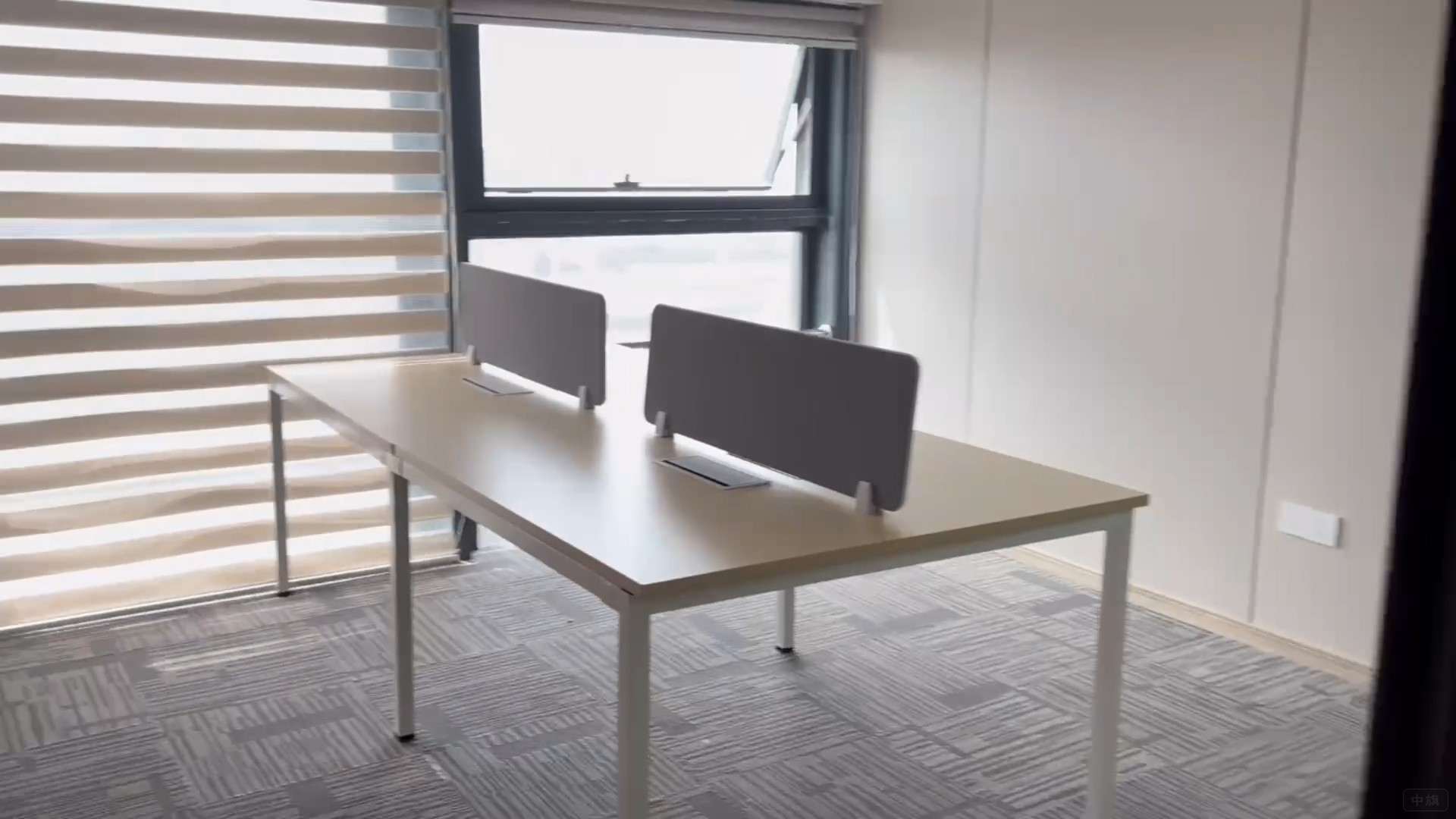 個人辦公的格子間 個人辦公的格子間