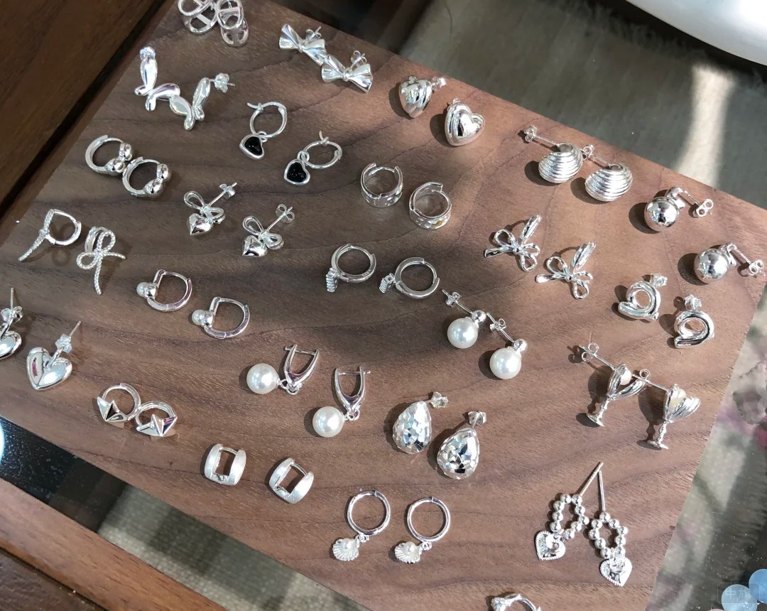 一家耳環(huán)批發(fā)實(shí)體店