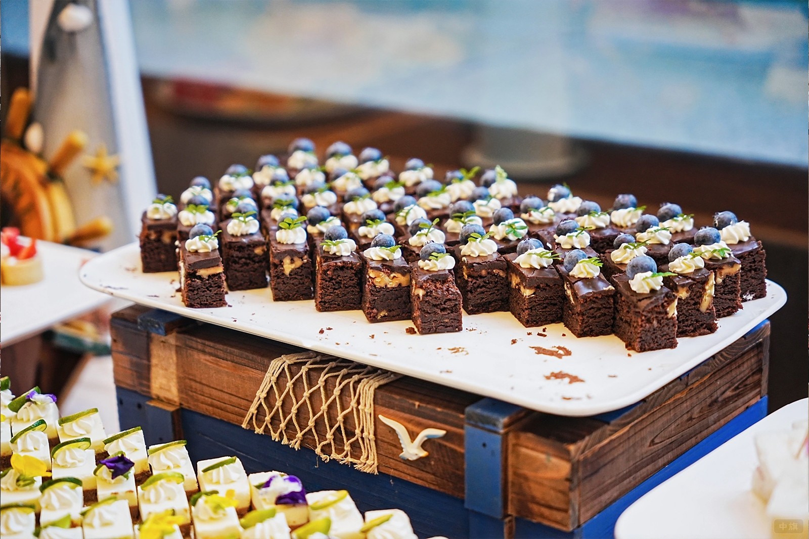 信托公司現(xiàn)場(chǎng)糕點(diǎn) 信托公司現(xiàn)場(chǎng)糕點(diǎn)