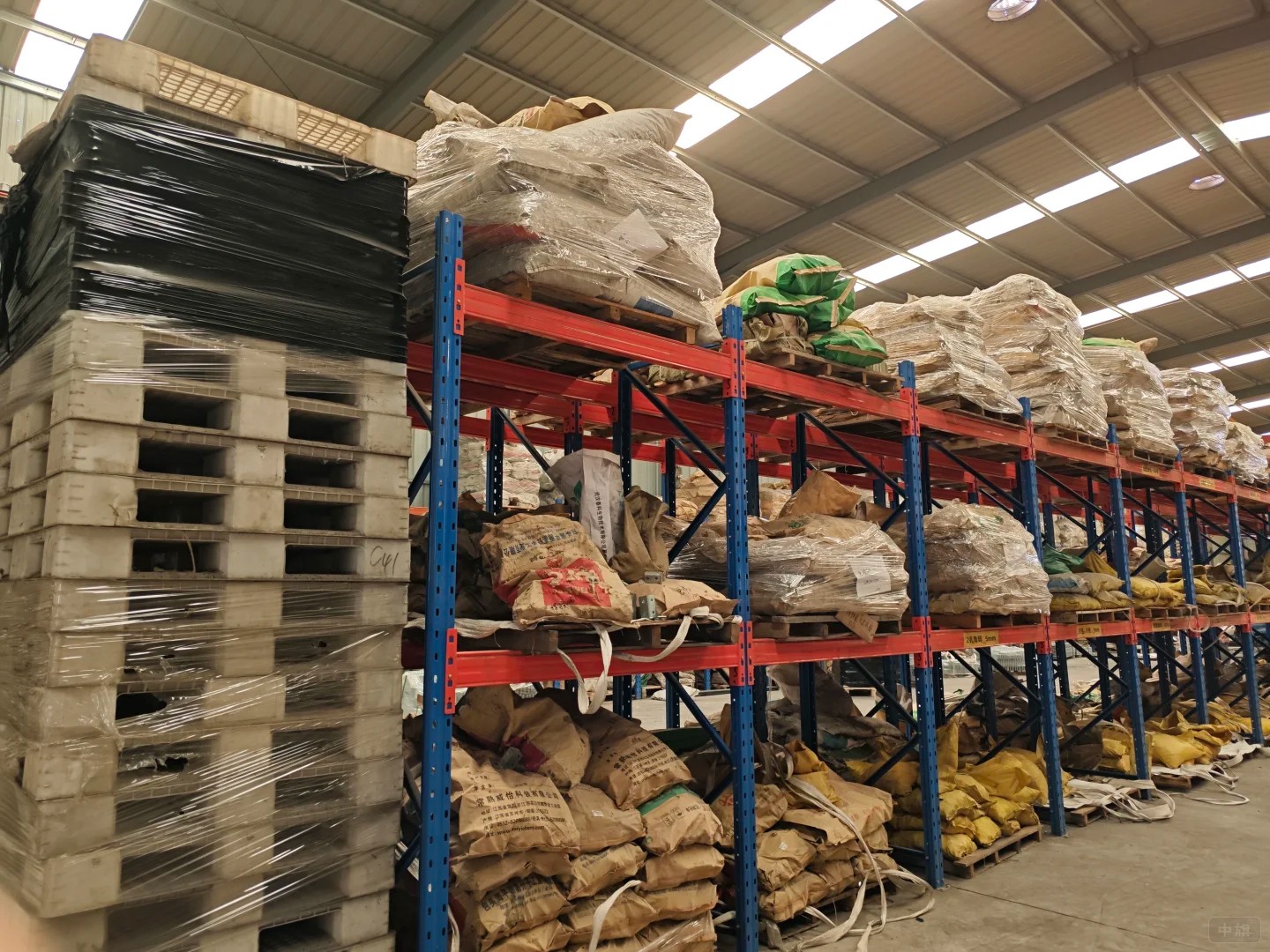 農村合作社庫房內現(xiàn)場 農村合作社庫房內現(xiàn)場