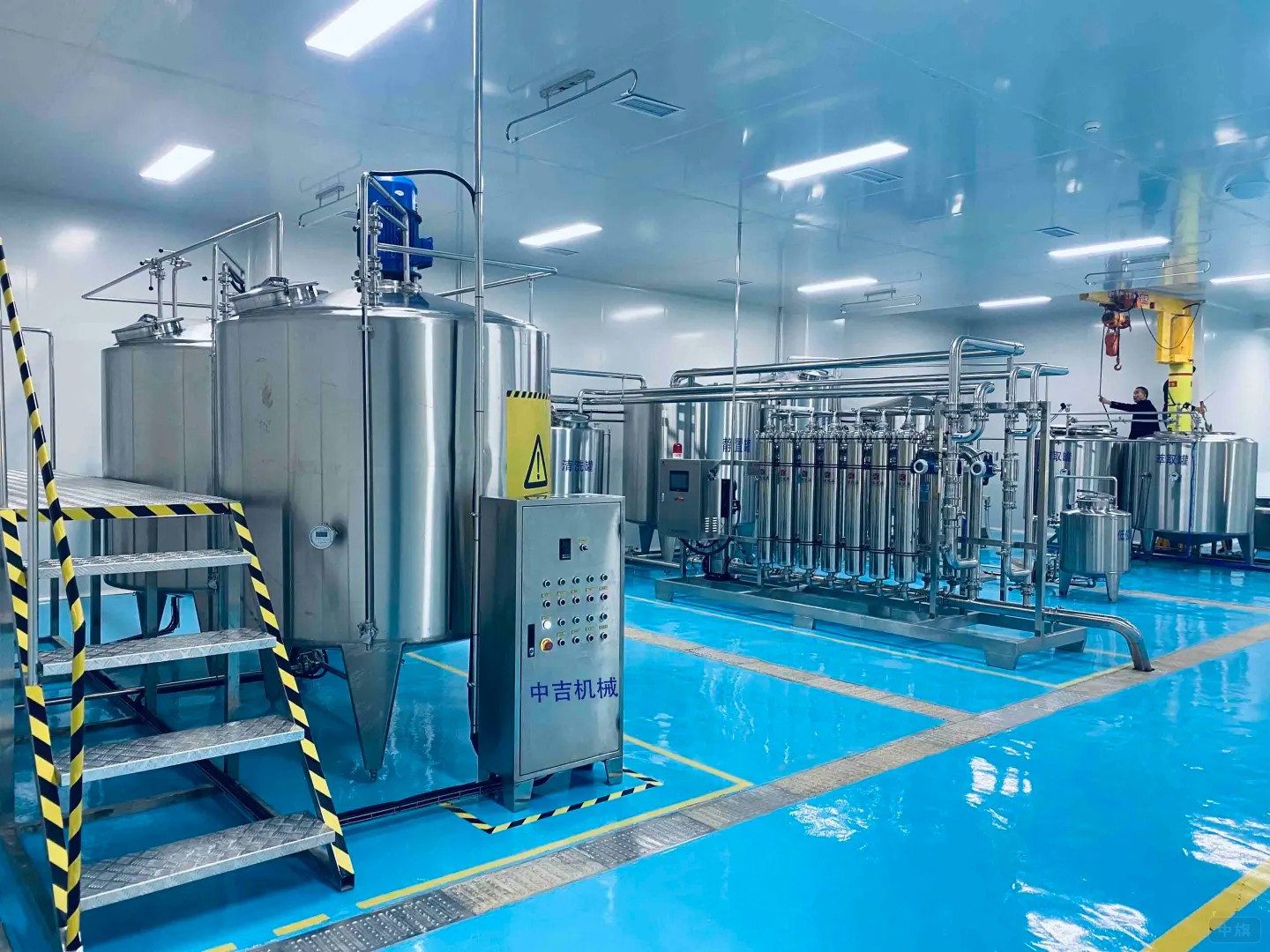 國內(nèi)一家飲料生產(chǎn)線