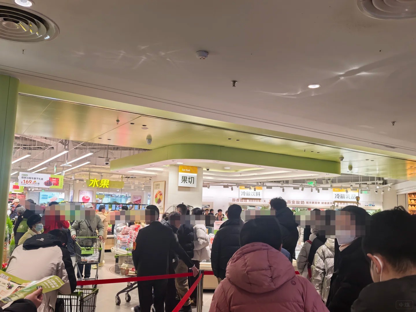 超市人流量非常大，那么記賬就需要電子化